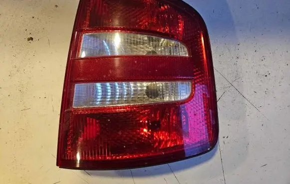 Skoda Fabia Mk1 (6Y) Rear/tail lights 6Y9945112B
