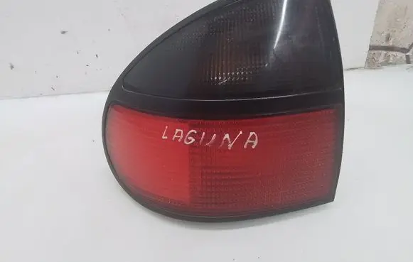 Renault Laguna I Rear/tail lights 77006820052