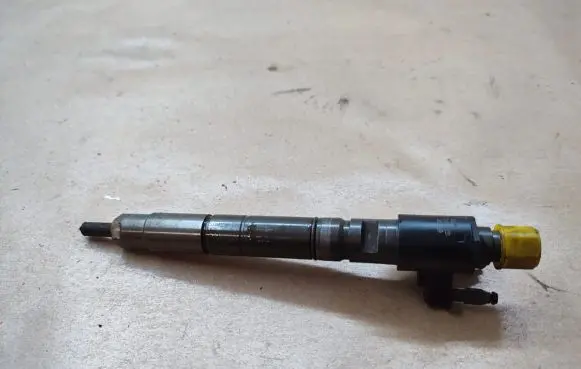 Volvo XC60 Fuel injector 0445116016