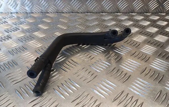 Volkswagen PASSAT B6 Engine coolant pipe/hose 1K0122447T