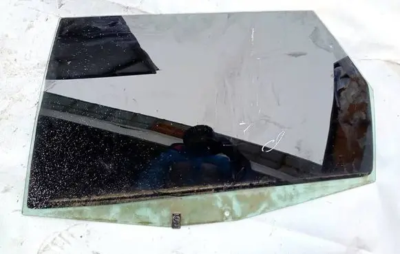 Audi A6 S6 C5 4B Rear door window glass AS2