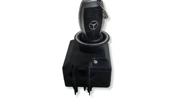 Mercedes-Benz C W204 Ignition lock A2079052600 33003219 33003217
