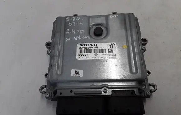 Volvo S80 Engine control unit/module 30785100AB