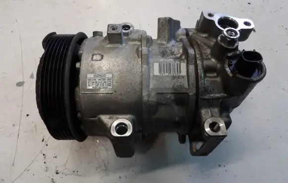 Toyota RAV 4 (XA40) Air conditioning (A/C) compressor (pump) 4472807950