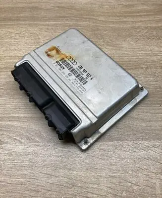 Audi A6 S6 C5 4B Engine control unit/module ECU 4B0907557A 0261204256