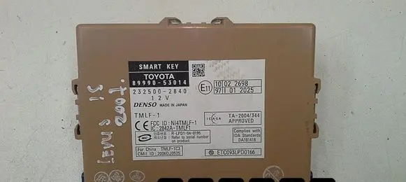 Lexus IS 220D-250-350 Engine control unit/module 8999053014 2325002840