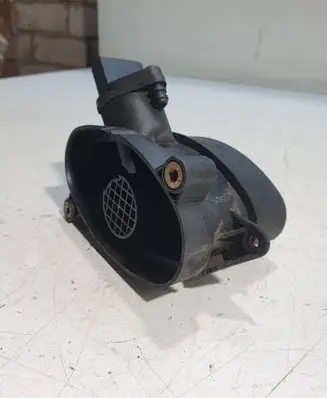 BMW 5 E39 Mass air flow meter 0928400468 7787076 1362