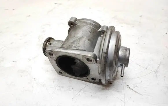 BMW 5 E60 E61 EGR valve 7804302