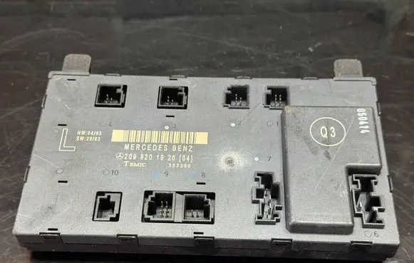 Mercedes-Benz CLK A209 C209 Door control unit/module 2098201926