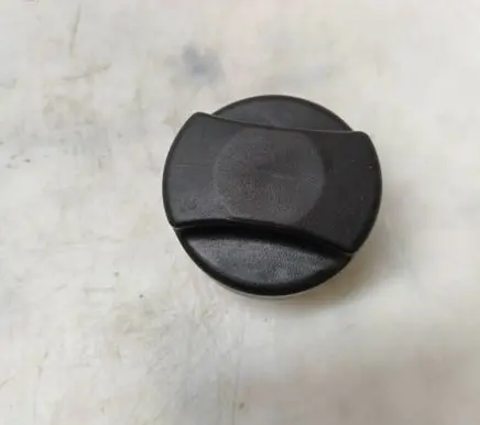 Nissan Almera N16 Fuel tank cap 