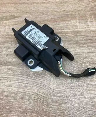 Volkswagen PASSAT B5 ESP acceleration yaw rate sensor 4B0907637A 0265005213Used WithPlug