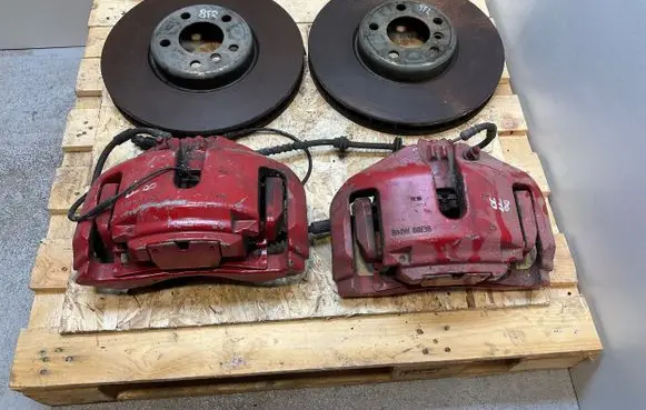 BMW 5 F10 F11 Brake discs and calipers set 6785670 6786817 6786818