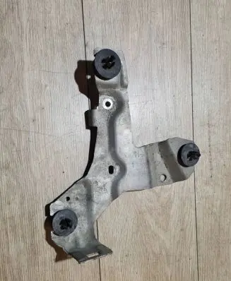 Volvo S80 Air filter cleaner box bracket assembly 8666209