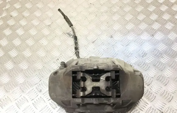 Mercedes-Benz E W238 Front brake caliper 25307