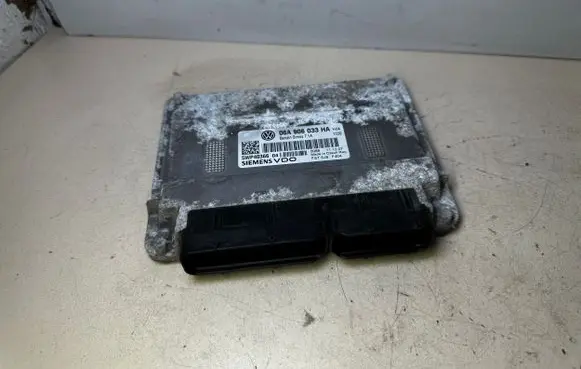 Skoda Octavia Mk2 (1Z) Engine control unit/module 06A906033HA 5WP4036604 5WP40366