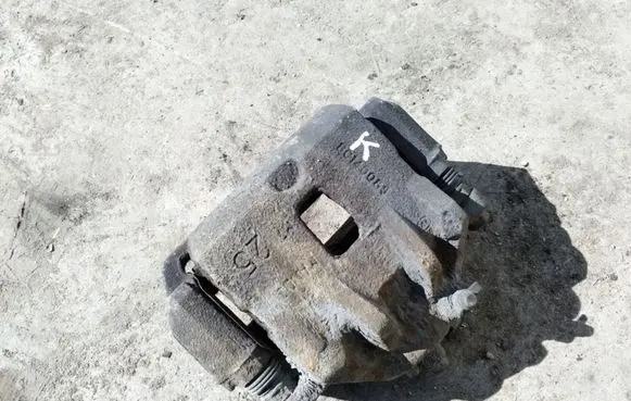 KIA Magentis Front brake caliper
