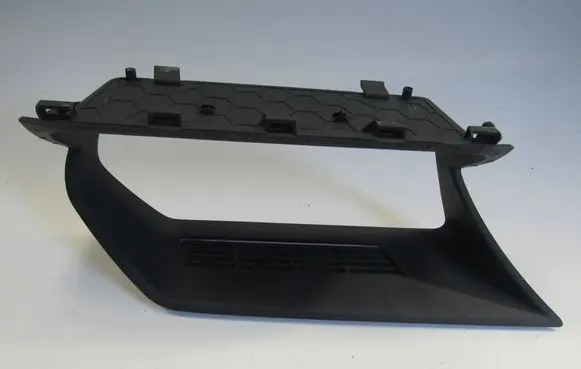 Mercedes-Benz GLK (X204) Radio/GPS head unit trim A2046800334 08454000