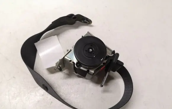 Mini One - Cooper Clubman R55 Rear seatbelt 607051100B