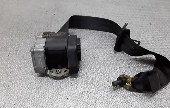 Audi A6 S6 C5 4B Front seatbelt 27213082