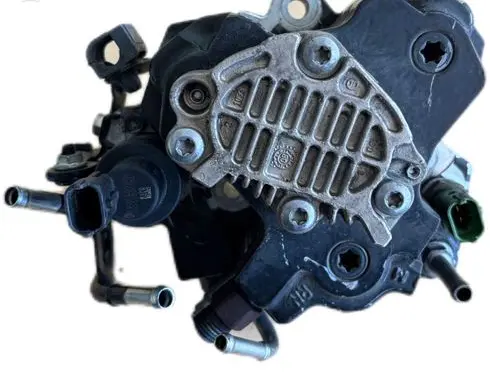 Toyota Auris E180 Fuel injection high pressure pump 2210033050