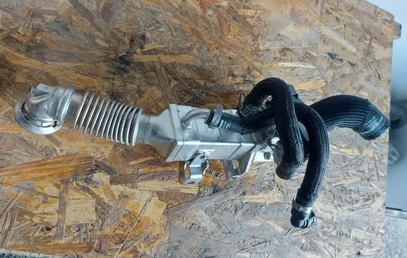 Peugeot Boxer EGR valve cooler 00463570760 46357075 287510639