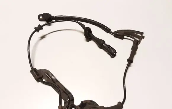 Mazda Tribute ABS brake wheel speed sensor YL842C205AL 25071160374