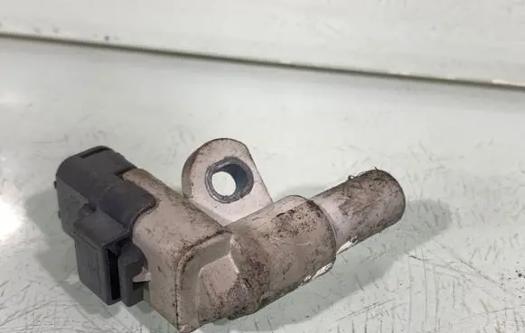 Volvo V50 Camshaft position sensor 9661139980