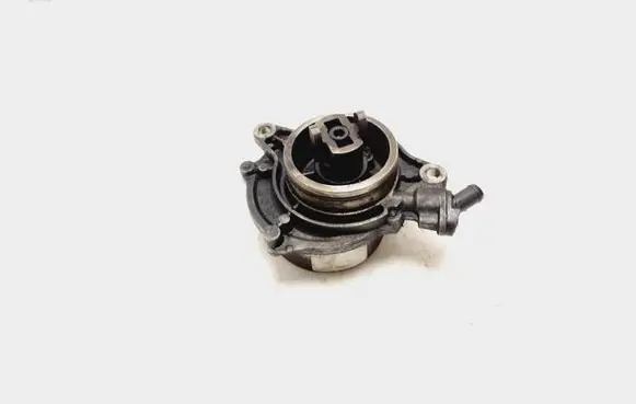 BMW 5 E60 E61 Vacuum pump