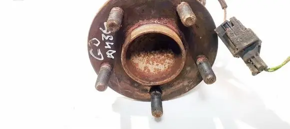 Volvo S40 Rear wheel hub
