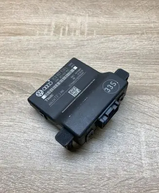 Volkswagen PASSAT B6 Gateway control module 3C0907530L 3C0907951