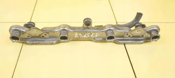 Honda CR-V Fuel line pipe R20A9