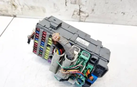 Honda CR-V Fuse box set SWAS510 SWA-S51038200SWA
