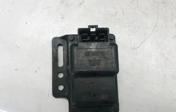 Mitsubishi Colt Other relay MB306591