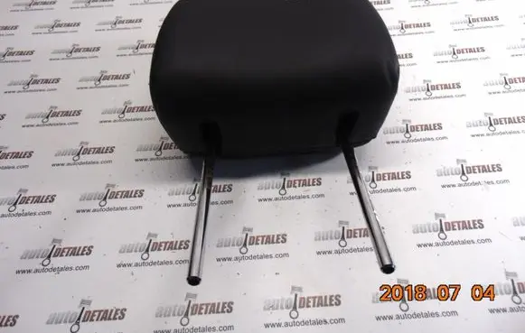 Lexus LS 430 Front seat headrest 