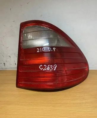 Mercedes-Benz E W210 Rear/tail lights A2108204864 C2639