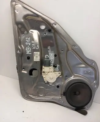 Mercedes-Benz E W212 Rear door window regulator with motor A2048200642 961108100 1109