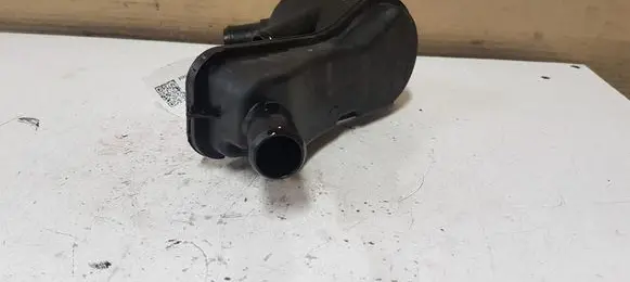 Ford Focus Oil breather separator 6G9Q6A785
