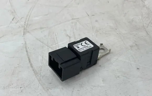 Renault Megane E-Tech Other relay 283633384R