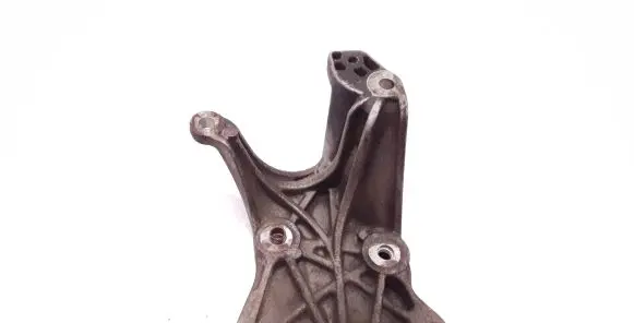 Dodge Nitro Engine mounting bracket 20513136F