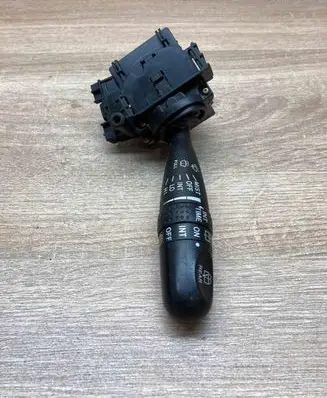 Toyota RAV 4 (XA20) Wiper control stalk 1A830173699 173647