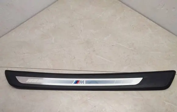 BMW Z4 g29 Side skirt front trim 8073106 51478073106