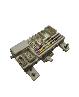 Mazda 3 I Fuse module 66730E PHBS4H PP6F20M101
