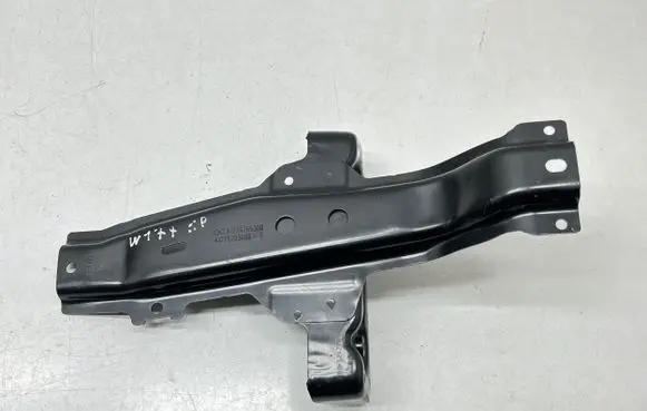 Mercedes-Benz A W177 Other engine bay part A1776265300