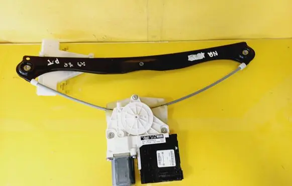 Audi A3 S3 8P Rear door window regulator with motor 8P4959802E E840311203