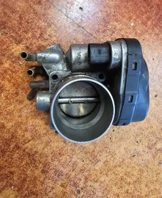 Audi A3 S3 8L Throttle valve 408238323001 06A133062A