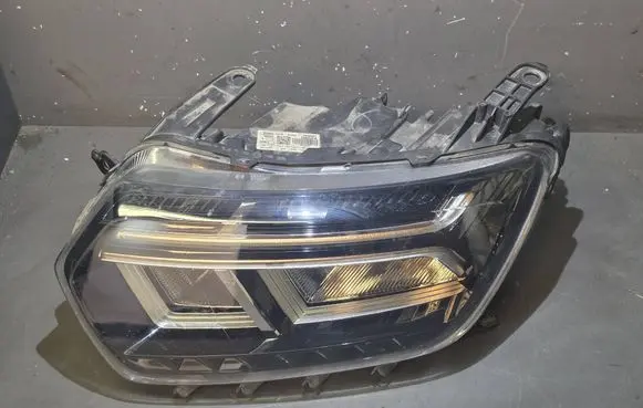 Dacia Duster II Headlight/headlamp 260602287R 386845 386845E