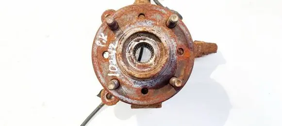 Volvo S40, V40 Front wheel hub