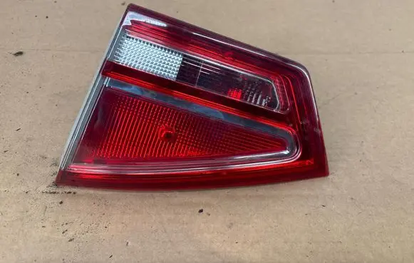 Ford B-MAX Tailgate rear/tail lights AV1113A602BG 06022013 02045699900010