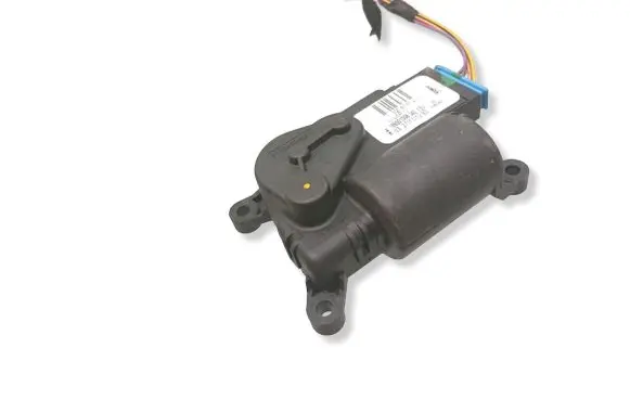 Audi A3 S3 8V Air flap motor/actuator 5Q0907511A