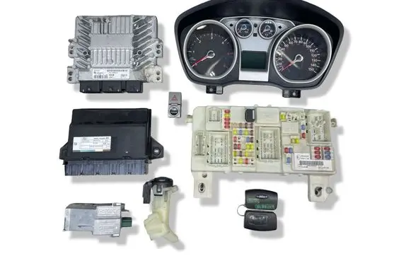 Ford Kuga I Engine ECU kit and lock set 8V4112A650CB 5WS40862CT 7M5T14A073JF